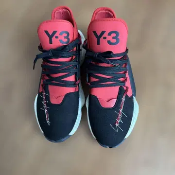 Y-3 레드 블랙 하이컷 스니커즈
