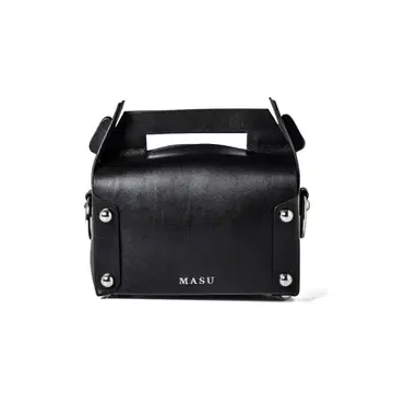 가방 MASU 24aw LEATHER CAKE BAG 블랙