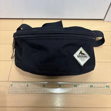 GREGORY 블랙 바디백