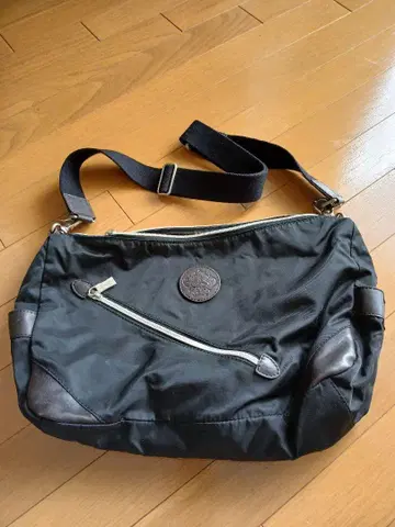 Orobianco 오로비안코 남성용 블랙 숄더백