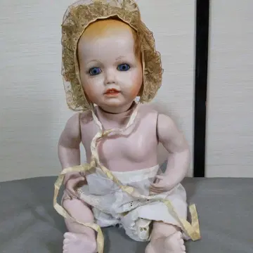 앤티크 인형