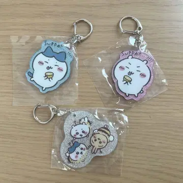 치이카와 라메 아크릴 키링 하치와레, 토끼