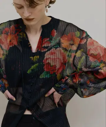 JACQUARD FLOWER PATTERN SHEER BLOUSE