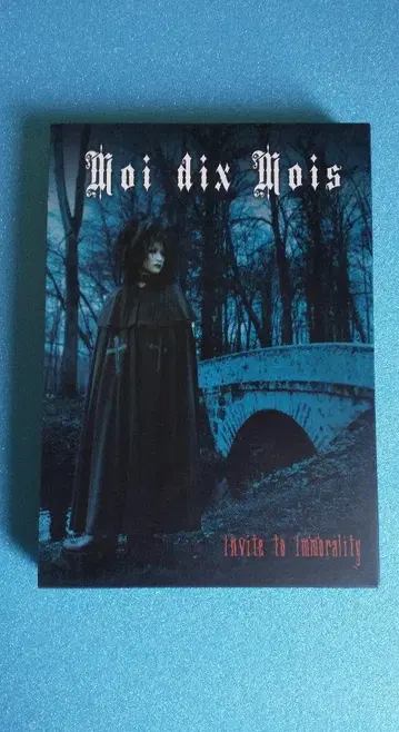 Moi dix Mois Invite to Immortality 초회반