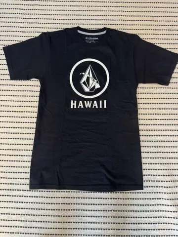 새상품급 Volcom Hawaii T셔츠 블랙 s 사이즈