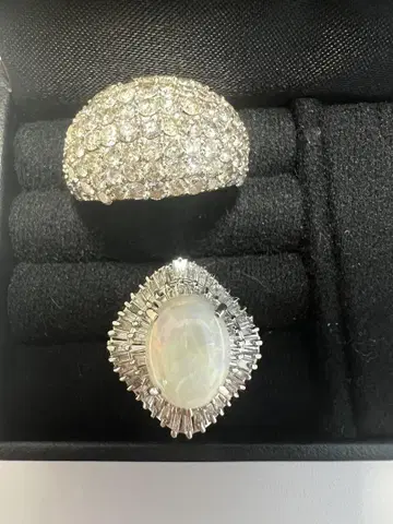 4.10ct 다이아몬드 반지 2세트 (3.00ct, 1.10ct)