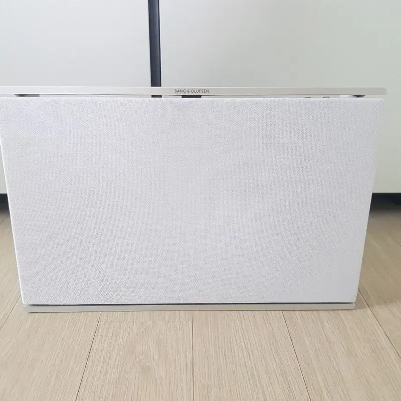 뱅앤올룹슨 레벨 블루투스 스피커 팝니다