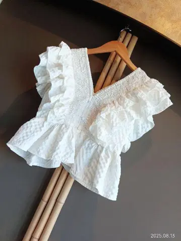 새상품급!! neam 프릴 걸리시 블라우스