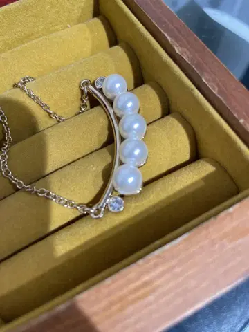 펄과 크리스탈 목걸이