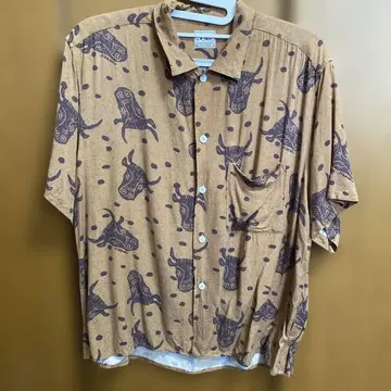 HOMESTEAD & CO. 동물 패턴 반팔 셔츠