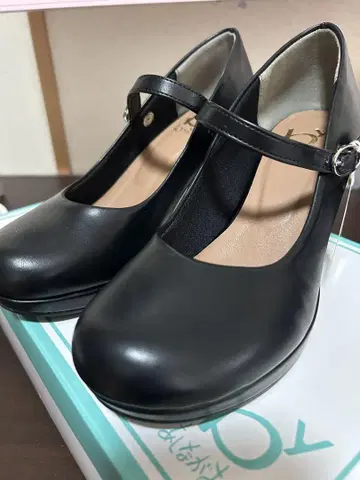 키다리 아저씨 펌프스 블랙 스트랩 23cm