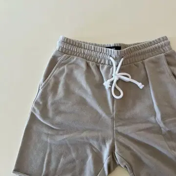 H&M 컷오프 베이지 숏팬츠 허리밴딩