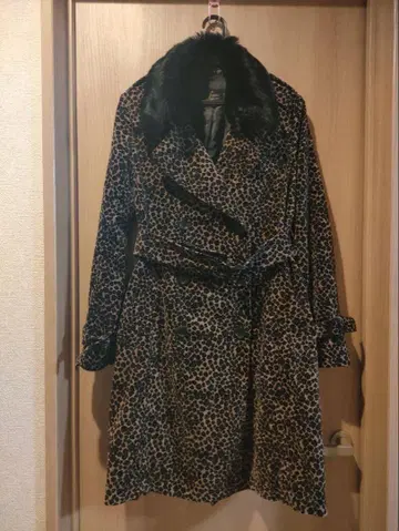 표범 무늬 코트