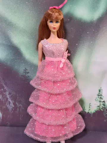 MATTEL 빈티지 바비 의상 [ Romantic Ruffles ]