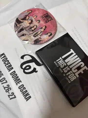TWICE THIS IS FOR 업그레 혜택 카드 & 캔뱃지
