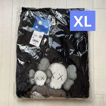 UNIQLO KAWS 스웨트 셔츠 (긴팔)