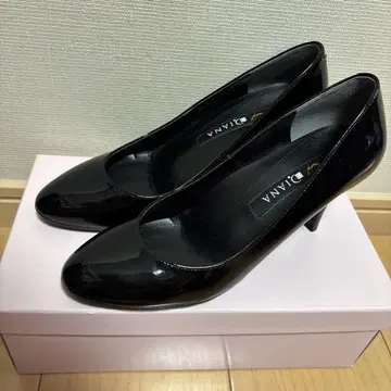 DIANA 블랙 에나멜 펌프스 7cm 힐 23.5cm