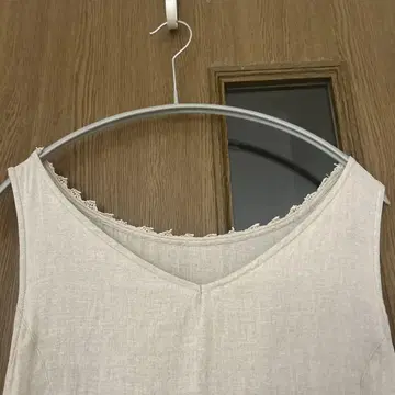 nest Robe 네스트로브 슬리브리스 원피스