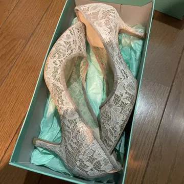 아이보리 레이스 하이힐