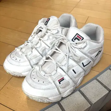 휠라 바리케이드 XT 97 LOW 스니커즈