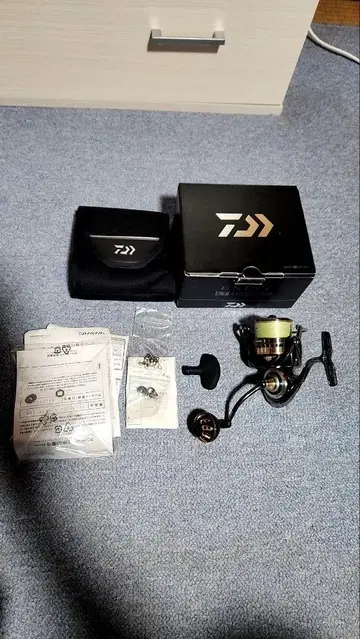 Daiwa 18 Exist LT4000-CXH 스피닝 릴