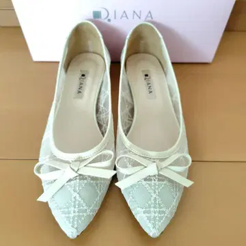 새상품급! 다이애나 DIANA 리본 플랫슈즈 아이보리