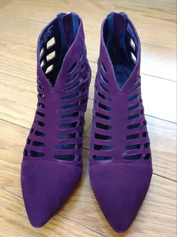 Rockport 버건디 퍼플 컷 아웃 부티 24.5cm