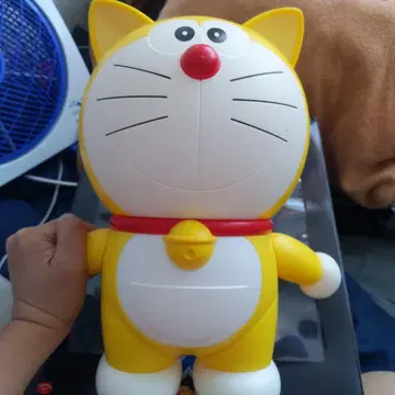 레어 도라에몽 초 빅 액션 피규어