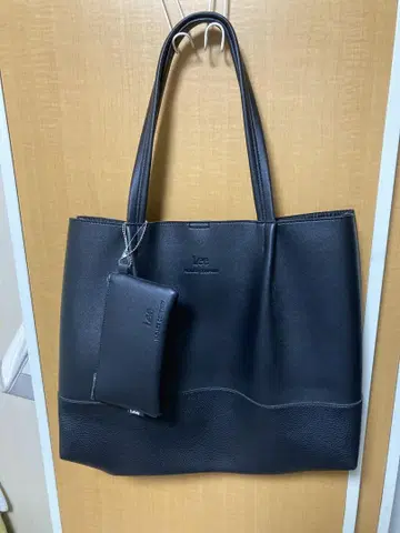Lee 블랙 토트백 파우치 포함