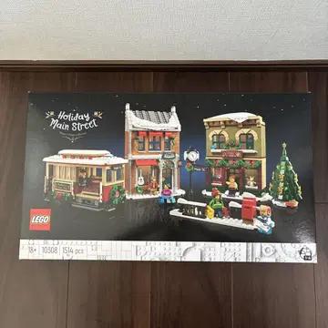 LEGO 10308Holiday Main Street