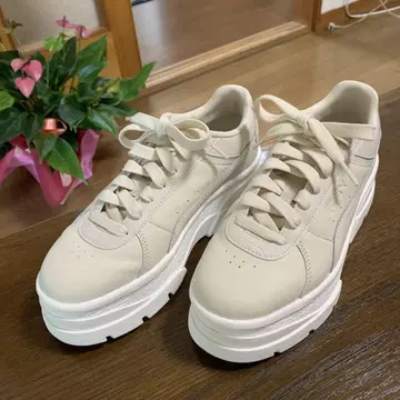 PUMA 통굽 스니커즈 RIVO 알펜스노우