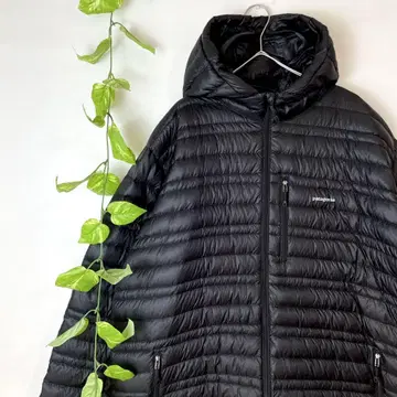 새상품급 파타고니아 울트라 라이트 다운 후디 블랙 XL