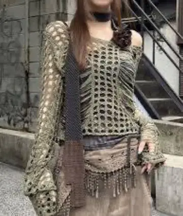 [ XU DOG ] boat neck damage tops 카키