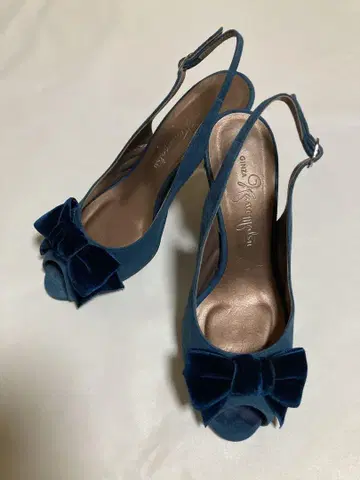 긴자 카네마츠 벨벳 리본 하이힐 23cm