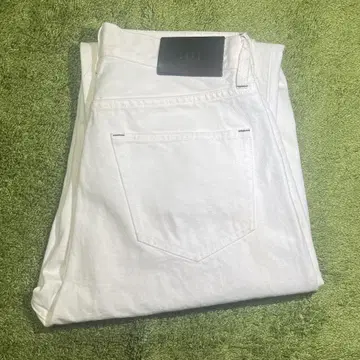 HUF 화이트 데님 아메카지 스트릿