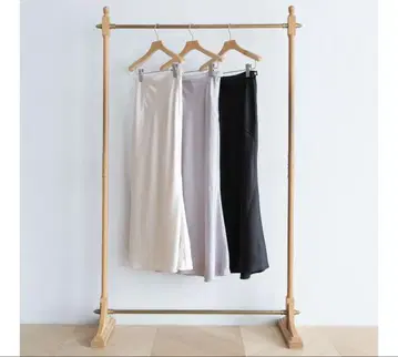 Satin 머메이드 스커트 쉘 화이트