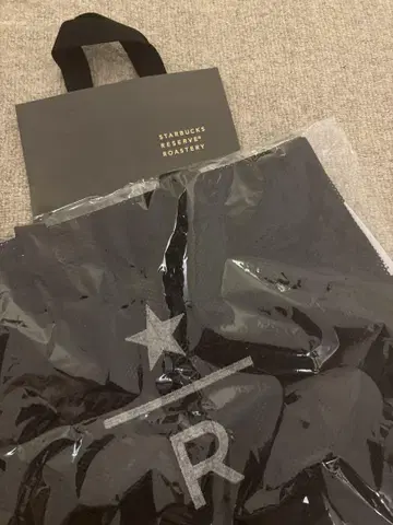 스타벅스 리저브 메쉬 토트백 블랙