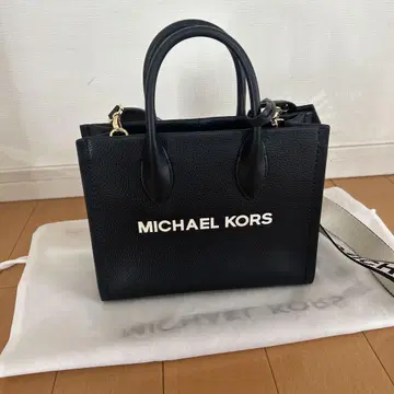 MICHAEL KORS 블랙 숄더백