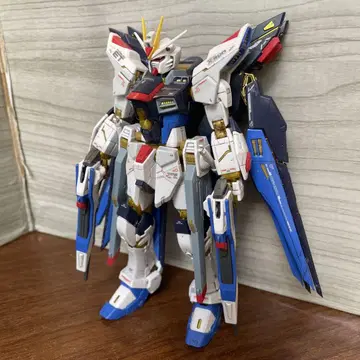 rg 스트라이크 프리덤 정크 완성품