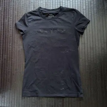 Armani Exchange 블랙 티셔츠