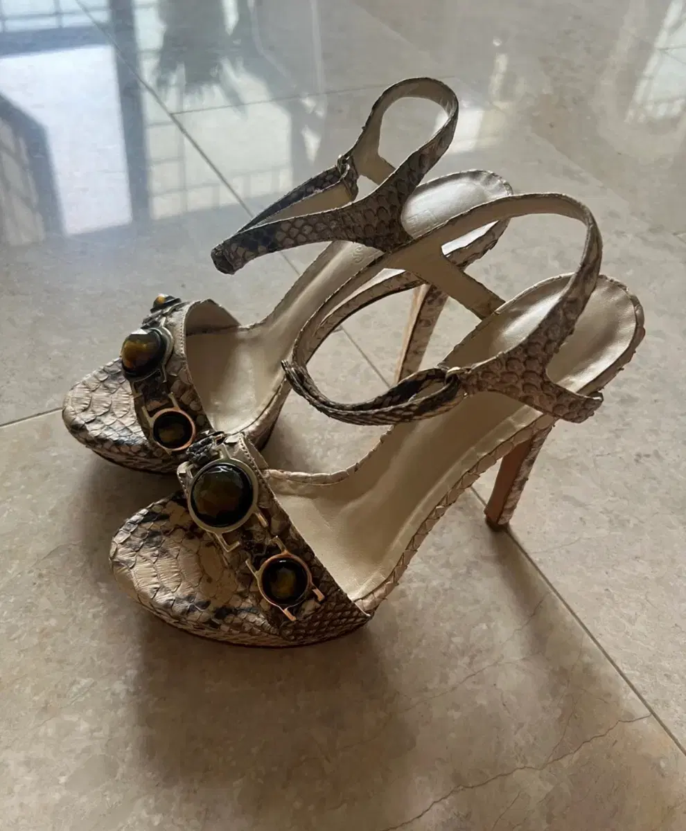 Versus Versace Shoes Sandals 38.5