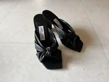 Jimmy Choo AVENUE 85 내퍼 가죽 샌들 36.5