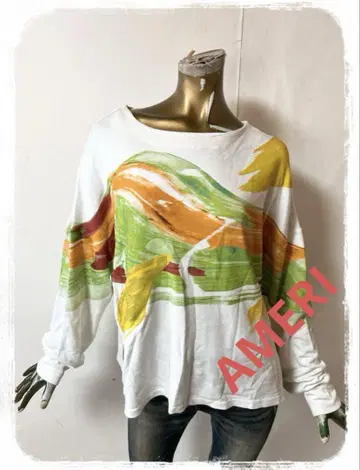 T16938 AMERI HAILEY WAVE ART SWEAT