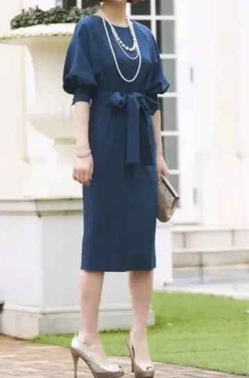 RUIRUE BOUTIQUE 루일 에 부티크 드레스