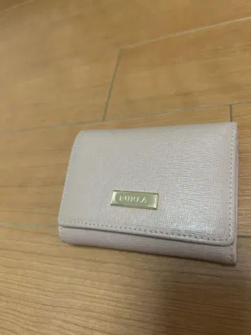 FURLA 훌라 더스티 핑크 3단 폴더형 지갑