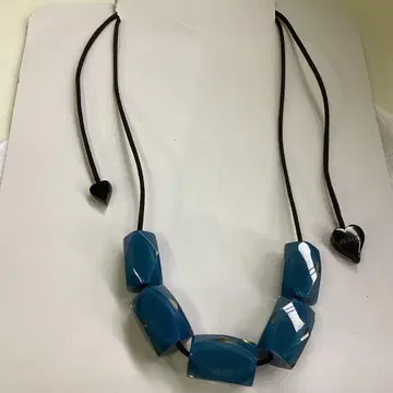 Zsiska 파랑 목걸이 새상품급