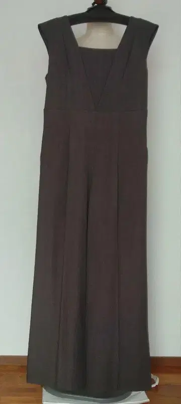 내추럴 뷰티 베이직 다크 그레이 슬리브리스 올인원