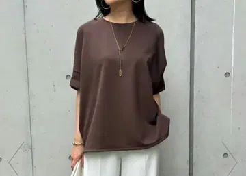 Emma Taylor 라이트 덤블 드로스트 헴 풀오버 브라운