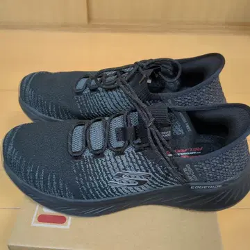 스케쳐스 핸즈프리 슬리핀즈 엣지라이드 27cm