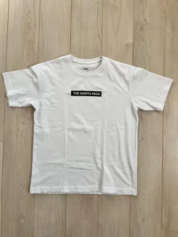 THE NORTH FACE 화이트 티셔츠 NT321001X